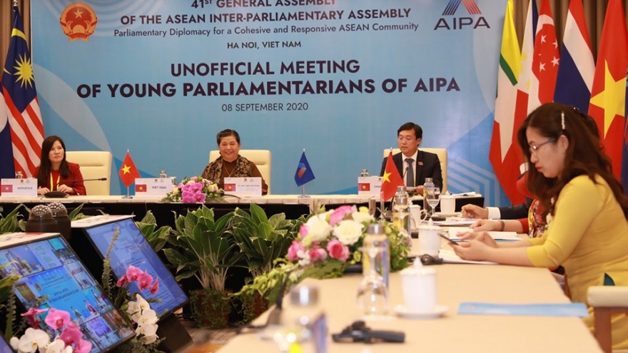 Nghị sĩ trẻ AIPA đánh giá cao sáng kiến của Việt Nam